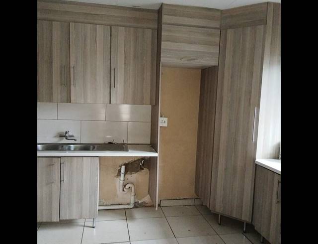 3 BEDROOM HOUSE FOR SALE IN TLHABANE WEST